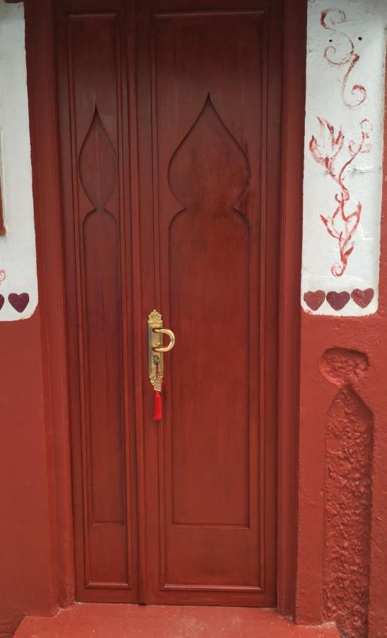Hathor ,Casa Marroqui Con Dos Terrazas En La Medina Antigua , Ideal Parejas!! Wifi!! Asilah Exterior photo